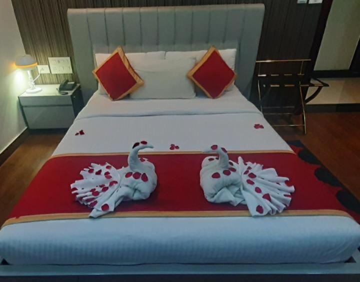 Hotel Blue Pearl Chikmagalūr Dış mekan fotoğraf
